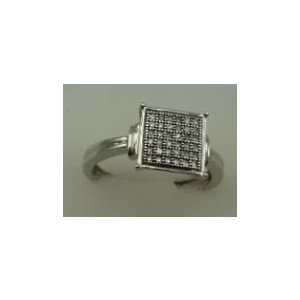 18 Karat White Gold with 0.10 Carat Diamond Ladies Square Ring