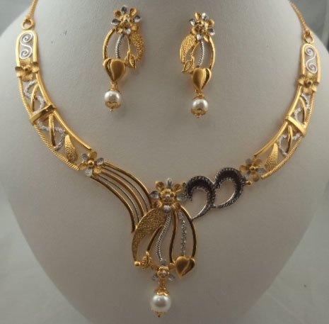 fancy design gold necklace